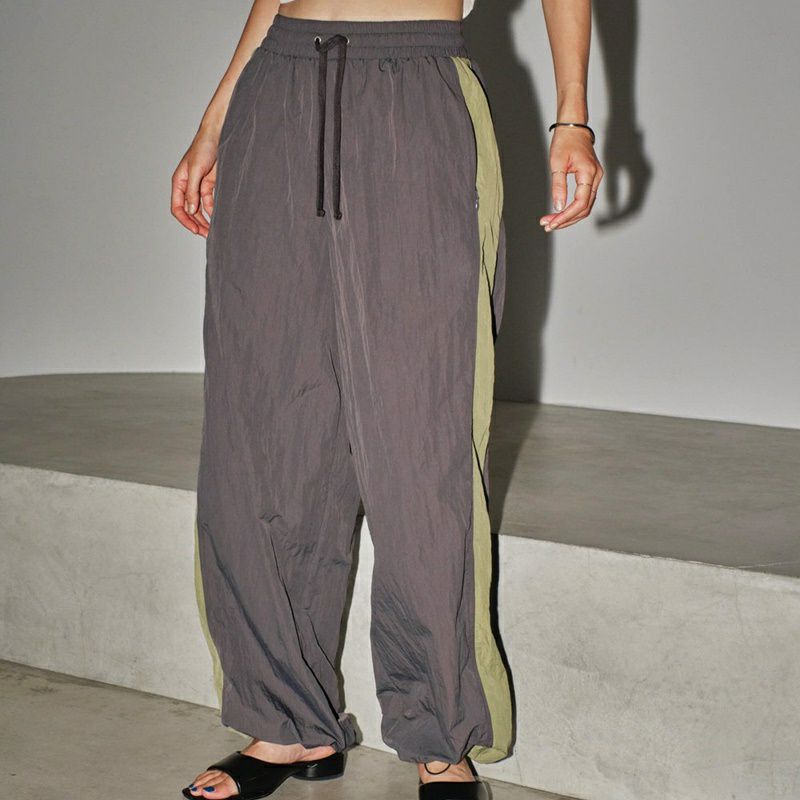 未使用！TODAYFUL (トゥデイフル）Nylon Line Pants TODAYFUL（トゥデイフル）の「TODAYFUL Nylon Line Pants