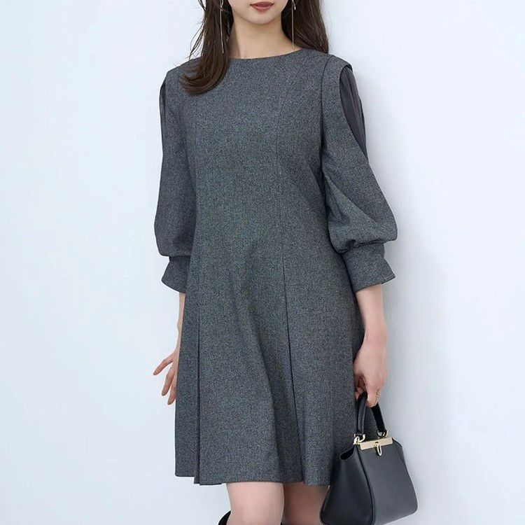 【週末限定値下げ❣️】snidelシアーショルダーミニワンピース SNIDEL（スナイデル）の「シアーショルダーミニワンピース（ワンピース