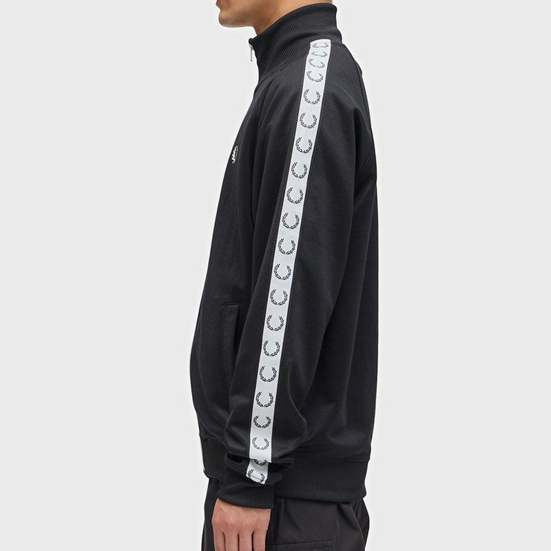 FRED PERRY/フレッドペリー】Taped Track Jacket（テープド