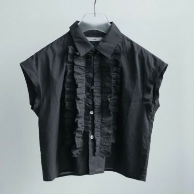 【anuke/アンヌーク】Sleeveless Frill Blouse(スリーブレスフリルブラウス)・62510418